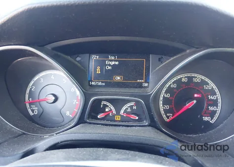 2017 Ford Focus из США, поврежденный, VIN 1FADP3L95HL333271